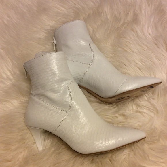 Free People Shoes - 🎉HOST PICK🎉Free People Croc Willa Ankle Boot